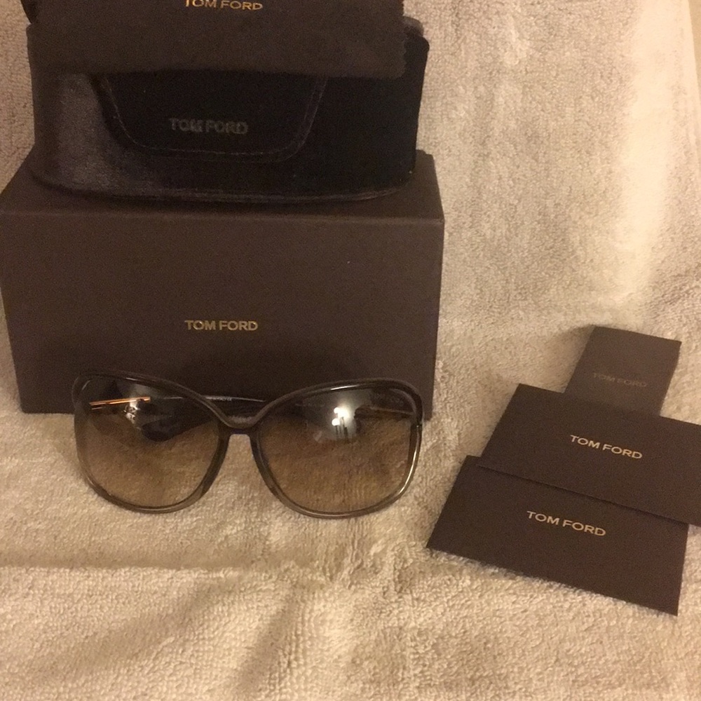 TOM FORD SUNGLASSES
